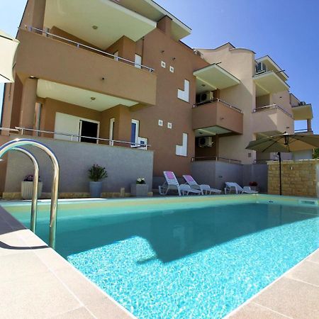 Apartment Mlasina-6 By Interhome Нін Екстер'єр фото